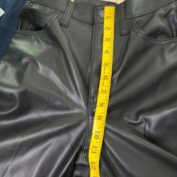 Levi's 70's Flare Faux Leather Pant Leather Night size 25 NWOT - Picture 10 of 14